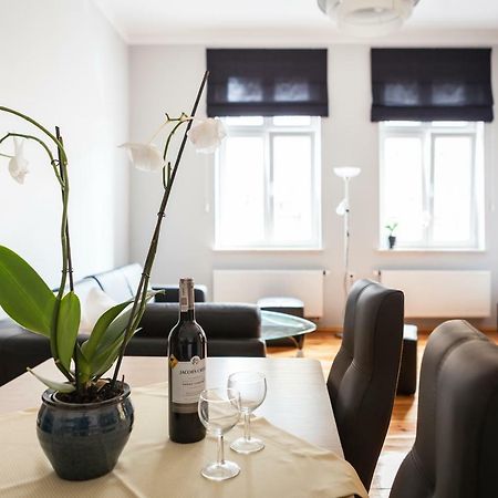 Czar Garbar Apartment พอซนาน ภายนอก รูปภาพ