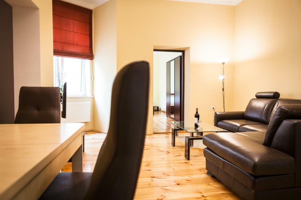 Czar Garbar Apartment พอซนาน ภายนอก รูปภาพ