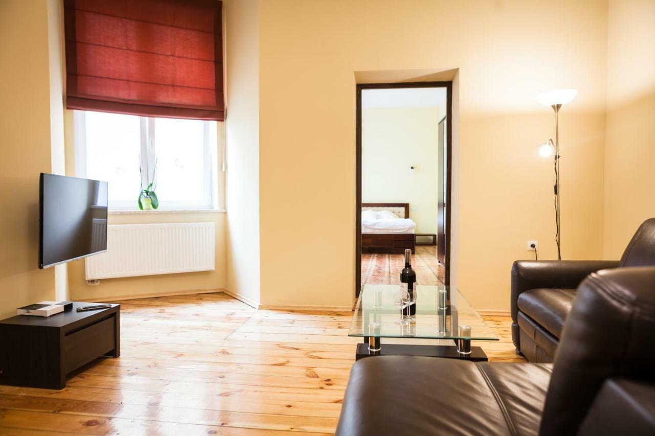 Czar Garbar Apartment พอซนาน ภายนอก รูปภาพ